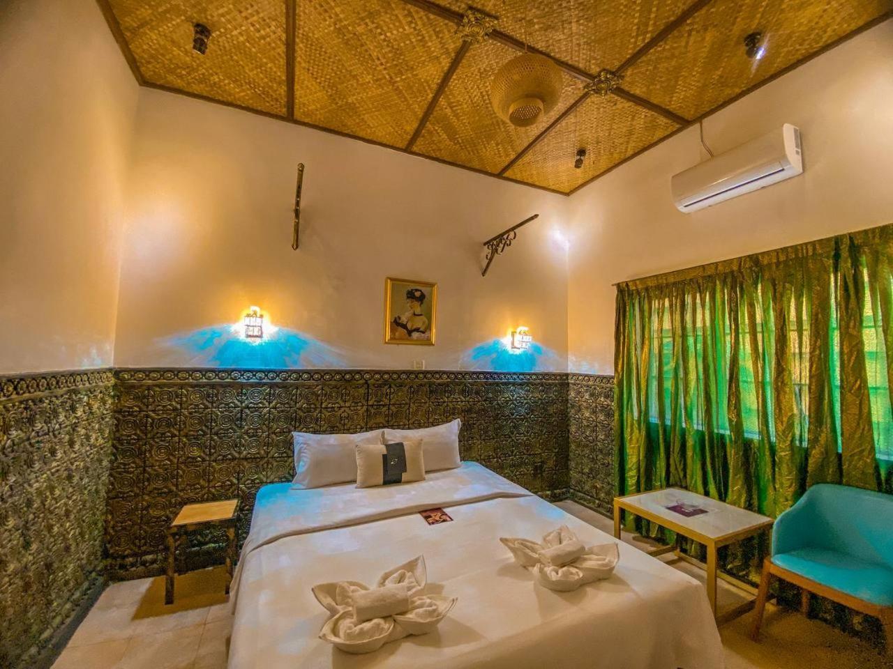 Le Casablanca Hotel Phnom-Penh Buitenkant foto